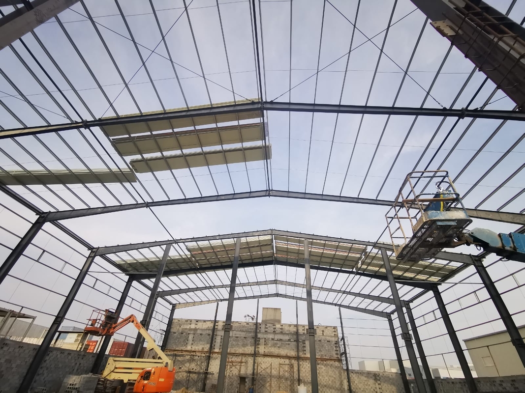 Construction préfabriquée d'un atelier de structure en acier pour écurie et ferme de chevaux