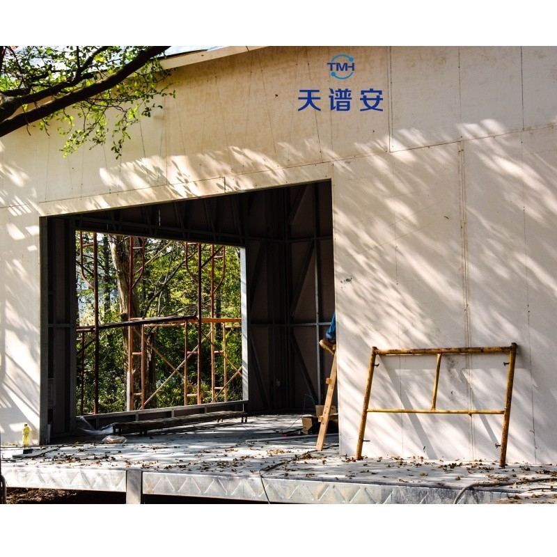 Villa en acier léger de style européen et américain de luxe assemblée avec portes et fenêtres en alliage d'aluminium personnalisées
