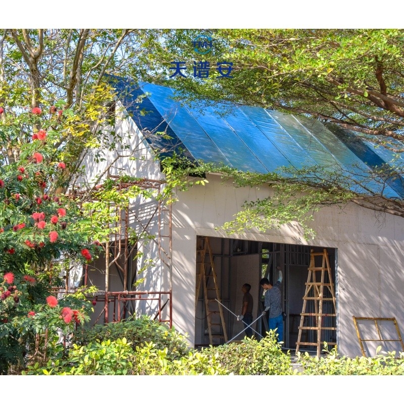 Villa en acier léger de style européen et américain de luxe assemblée avec portes et fenêtres en alliage d'aluminium personnalisées