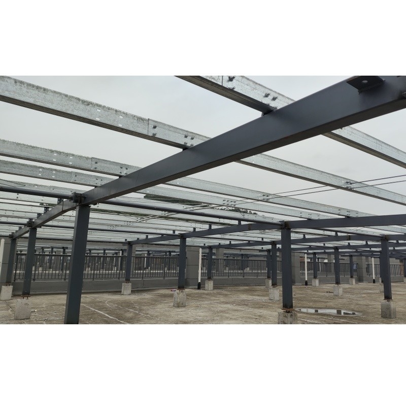 Q235Z Structure en acier Structure en acier pour l'installation système d'énergie solaire Construction préfabriquée de bâtiments en acier