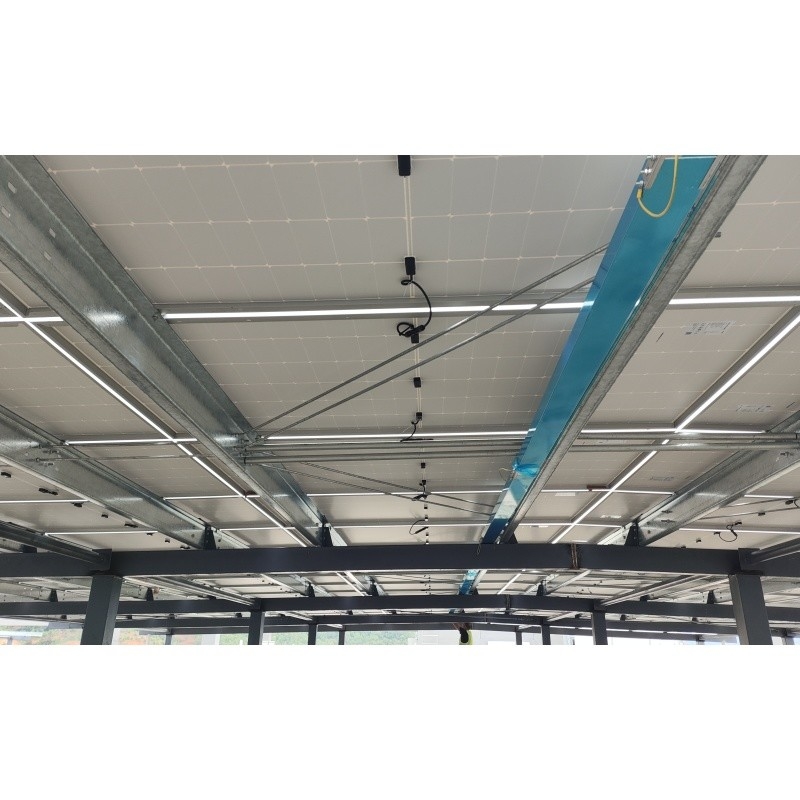 Q235Z Structure en acier Structure en acier pour l'installation système d'énergie solaire Construction préfabriquée de bâtiments en acier