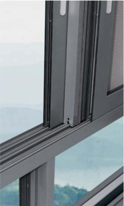 La fenêtre coulissante isolante thermique et acoustique avec écran pour chambre, bureau, balcon, etc.