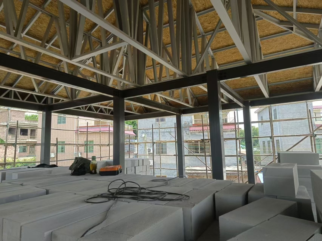 Cadre en acier léger Quille de structure en acier préfabriquée Villa de luxe à deux étages Maison préfabriquée