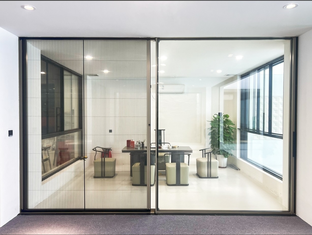 120 Porte coulissante panoramique alliage d' aluminium 6063-t6 Intelligent Pour les résidences privées, villas, zones commerciales, bureaux