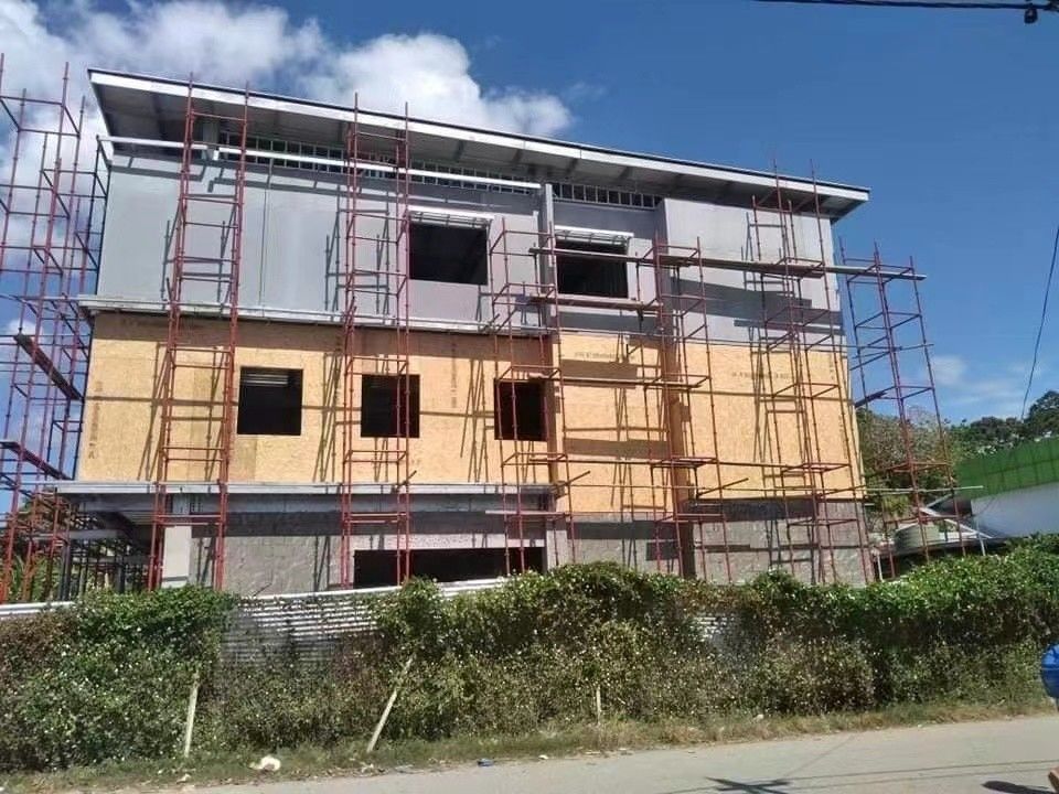 Isolement acoustique toit en pente villa à plusieurs étages maison en acier léger pour l'hôpital